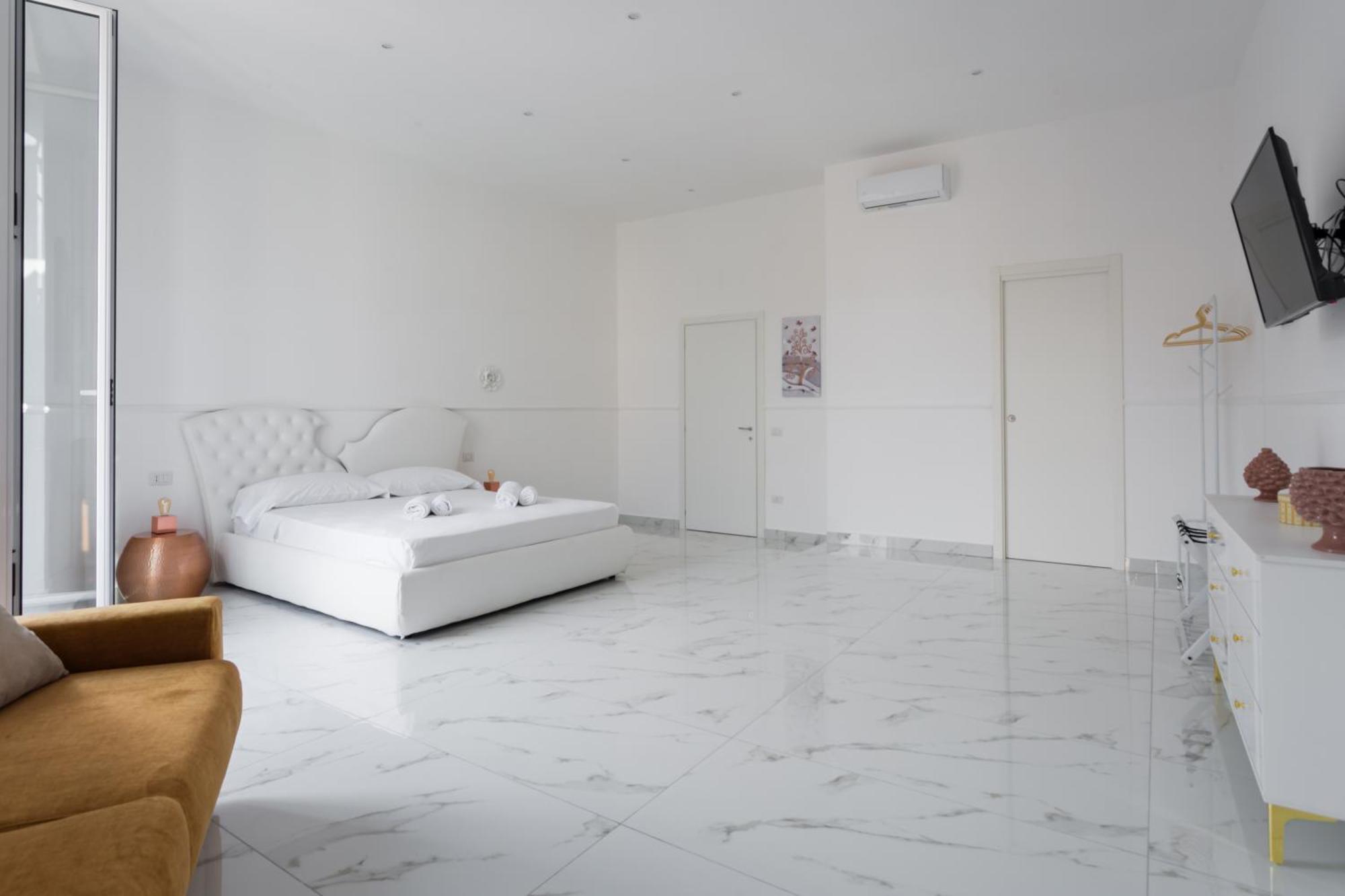 Golden Suites By Dimorra Naples Exterior photo