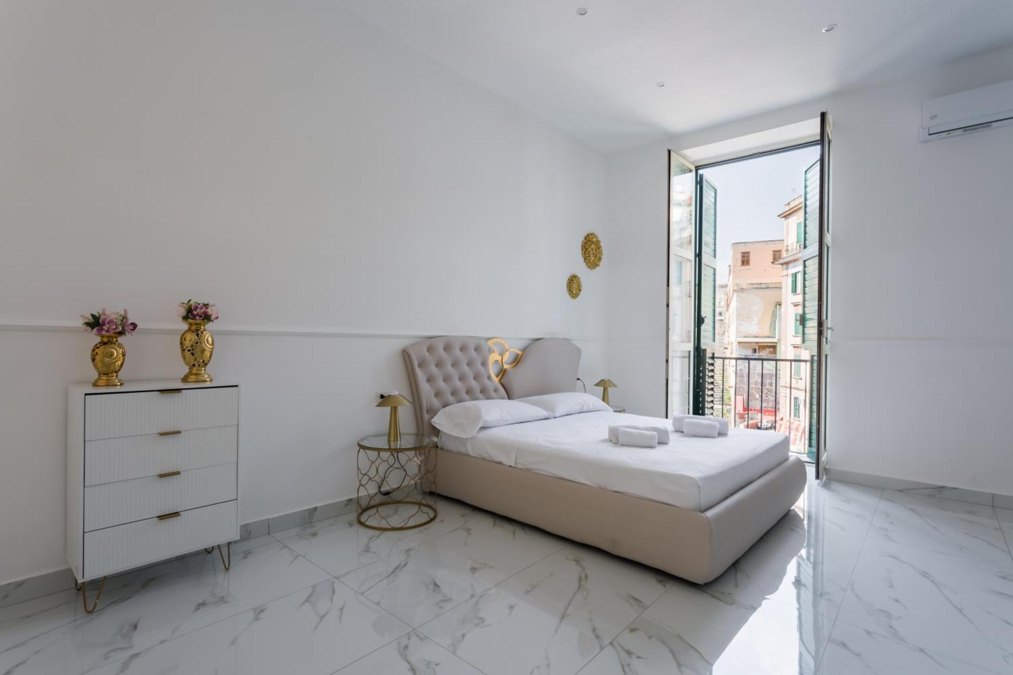 Golden Suites By Dimorra Naples Exterior photo